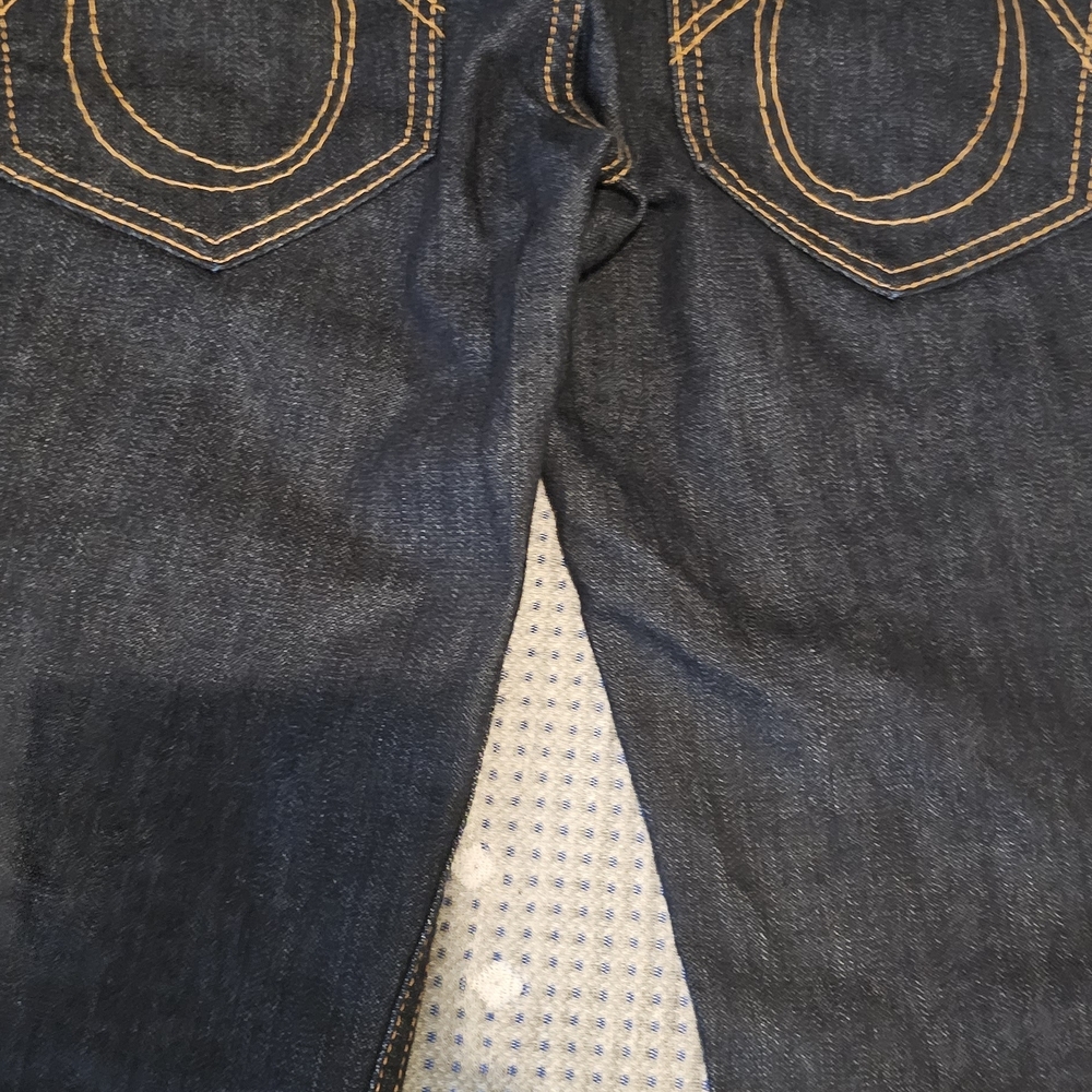Dark Indigo Women’s Jeans with Contrast Stitching